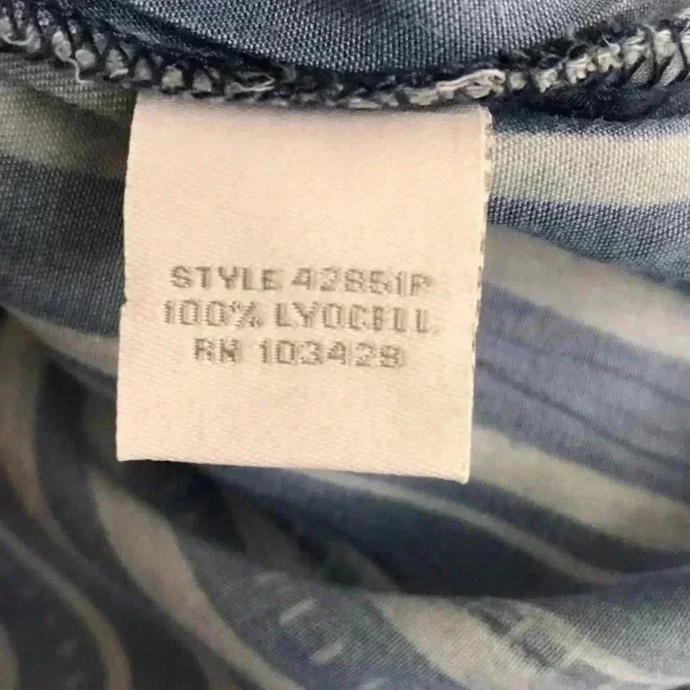 Intro. Striped Chambray Blue White Soft Long Sleeve Button Front Size S—B2 - Picture 7 of 8